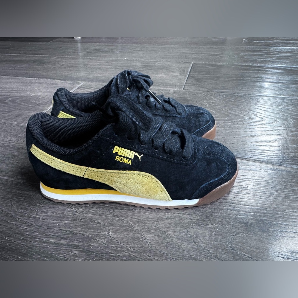 PUMA Roma Black Suede Shoes - 12C